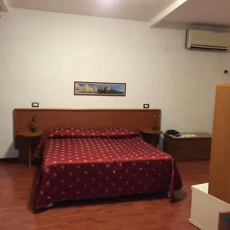 Helvetia Hotel Gênes